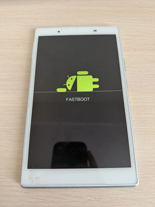 Продам Планшет lenovo