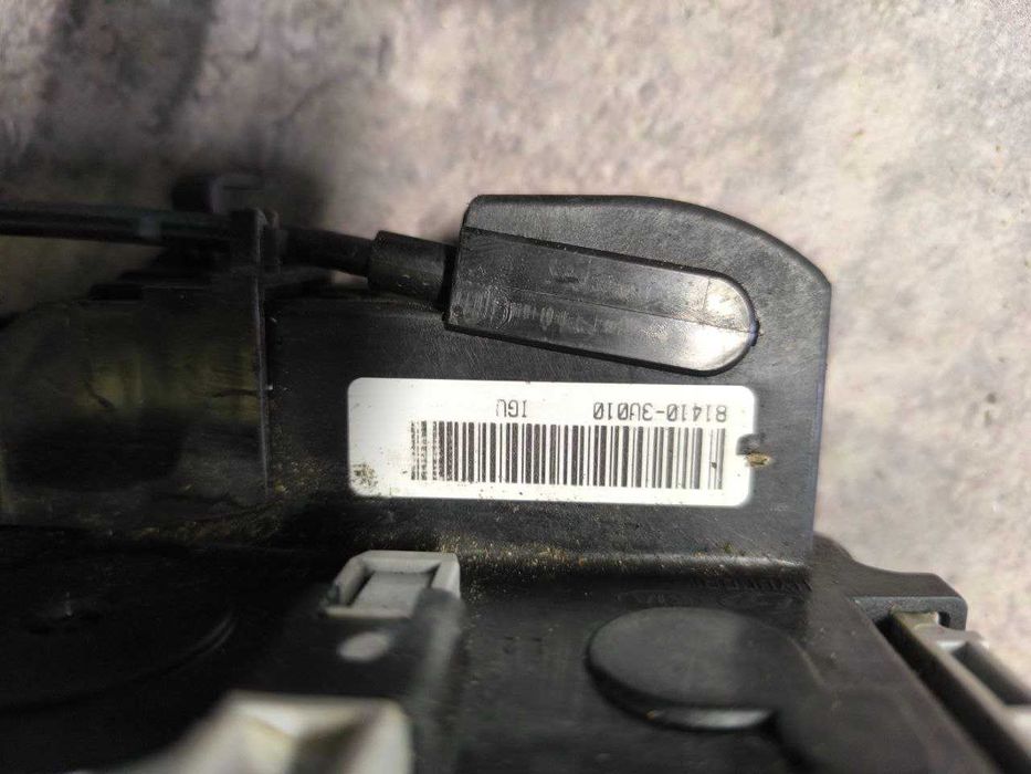 Замкок дверей передній задній правий лівий Kia SL 2010-2015