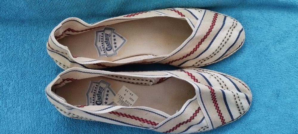 Buty materiałowe letnie na koturnie rozmiar 37 z USA nie noszone
