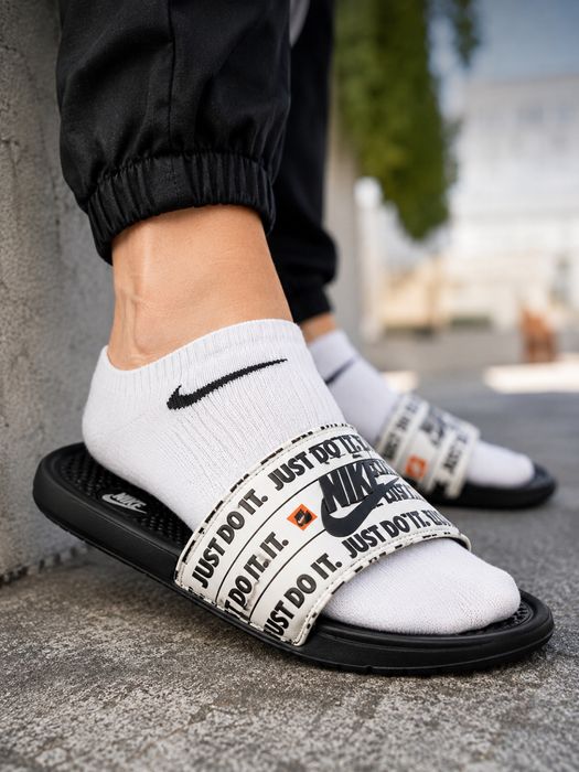 Модні  капці Nike шльопанці Найк на щодень 41-45р