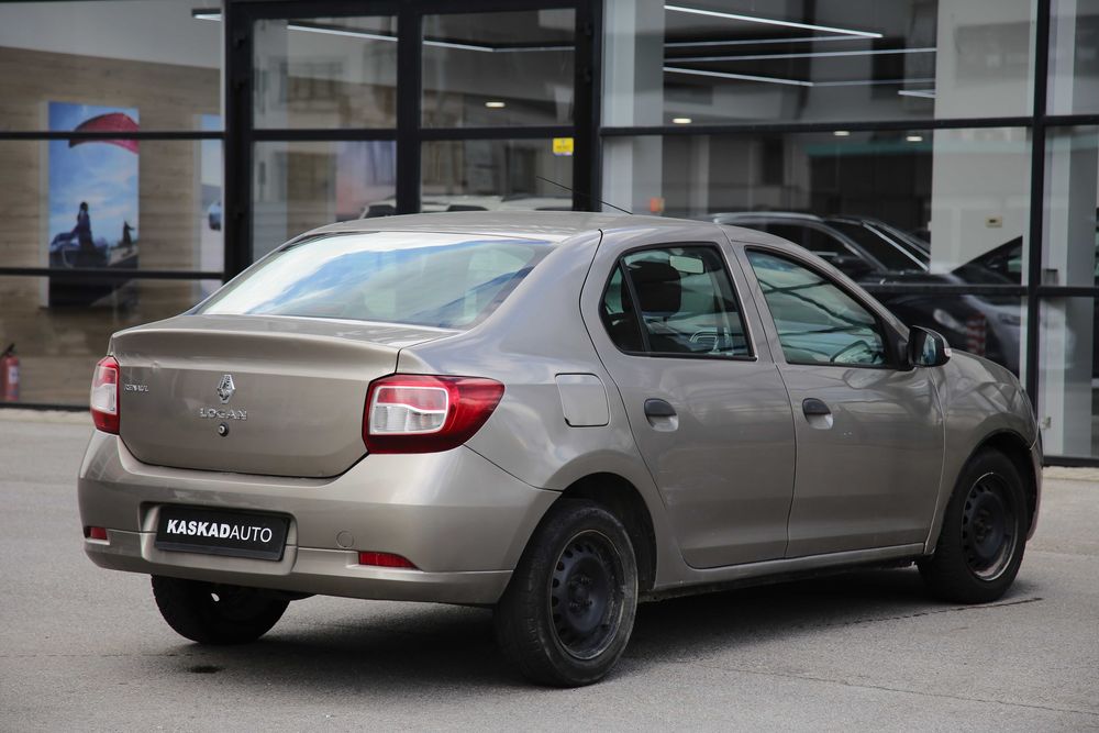 Renault Logan 2013