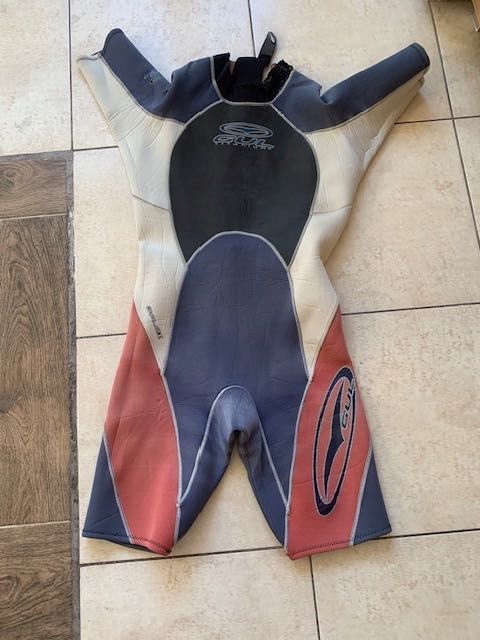 Pianka neoprenowa GUL Titanium 2 L 52 gr. 3/2mm wzrost 182-187 cm