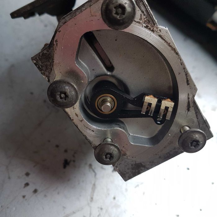 potencjometr wtryskiwacz krokowy polonez uno golf passat b3 audi 80