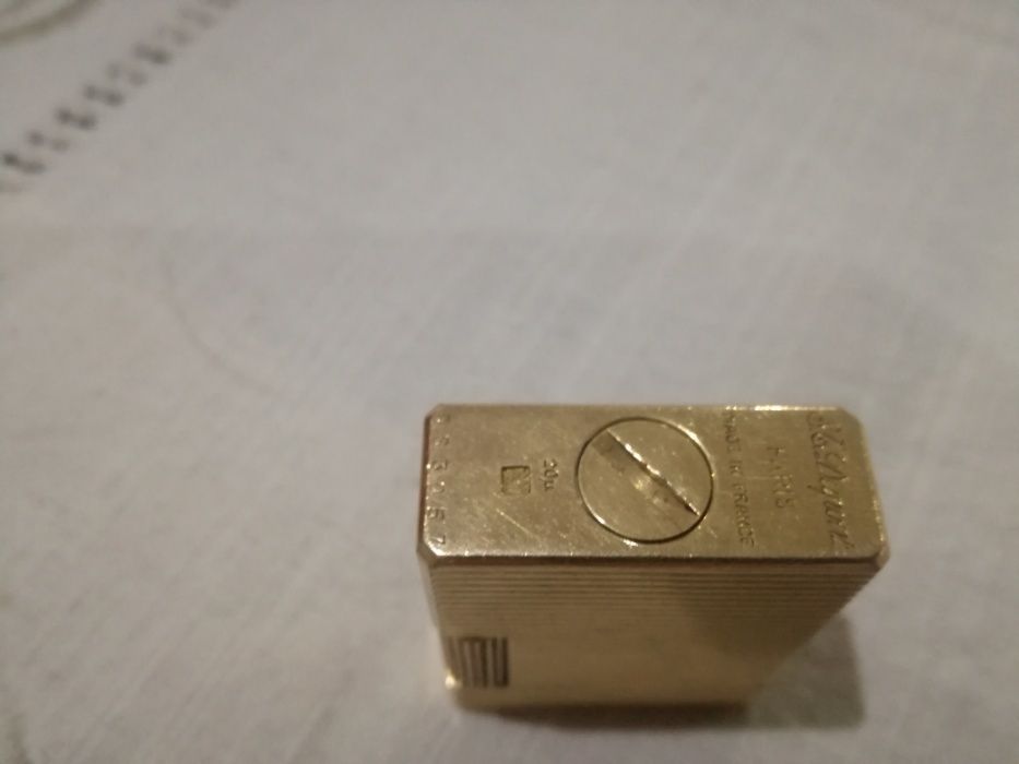 Isqueiro S.T. Dupont