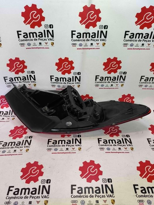 Farolim Direito VW CC B7