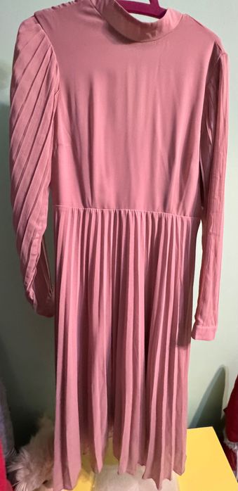 Плаття нове BOOHOO