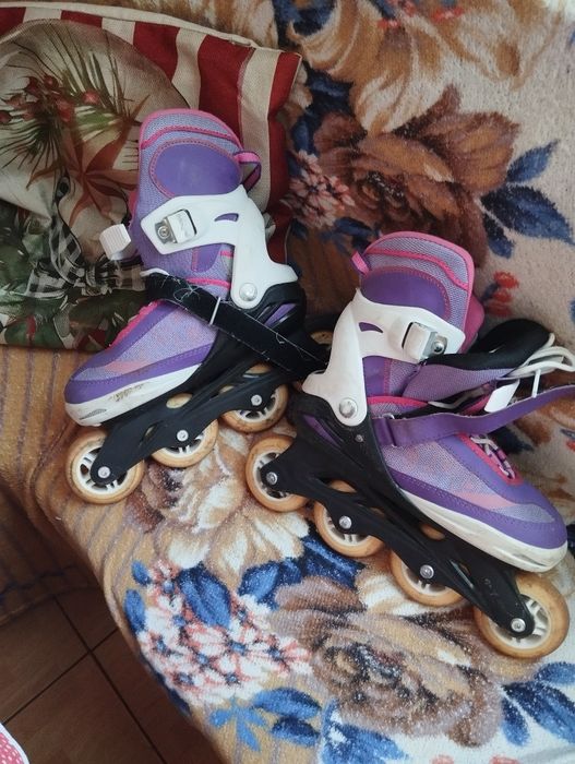 Продаю 2 пари роликів роз37-41;29-33