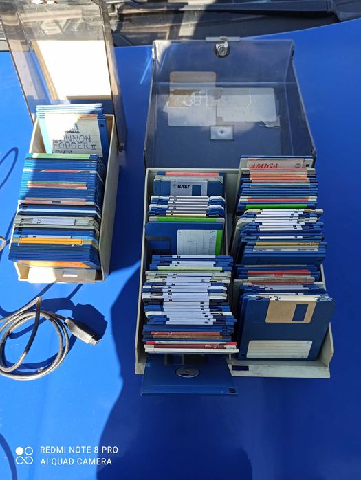 sprzedam pilot do Amiga CDTV