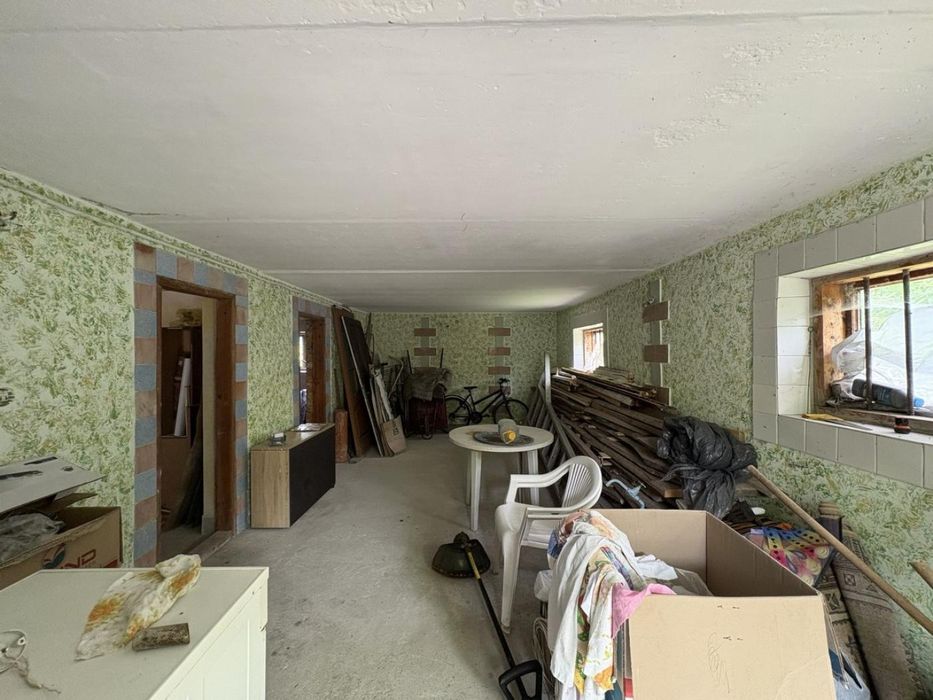 Продаж будинку з ремонтом та меблями в м.Золочів