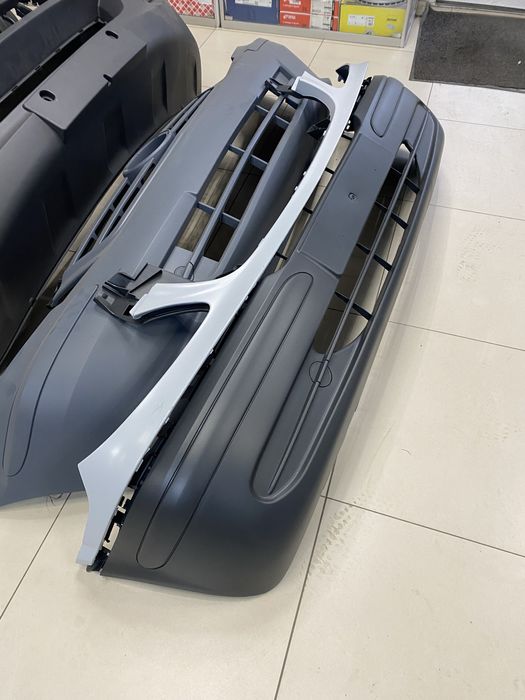 Бампер передний Вито 639 ресничка Mercedes Vito 639 Разборка новый