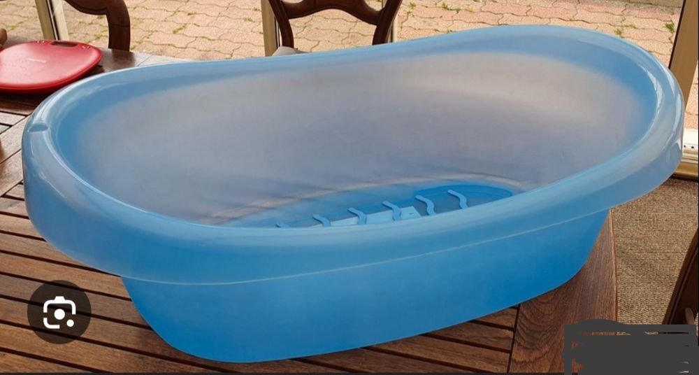 Banheira azul ikea bebé