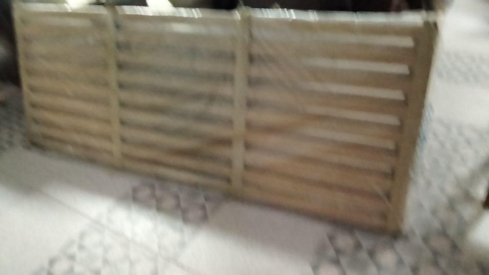 Estrado de ripas 190x140cm