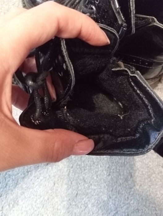 Продам ботіночки на дівчинку