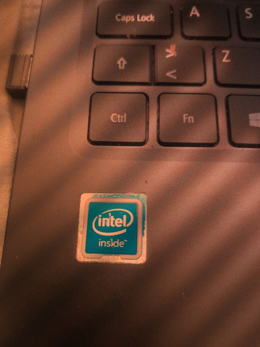 Vendo Portátil Novo! ( Acer ) + extras