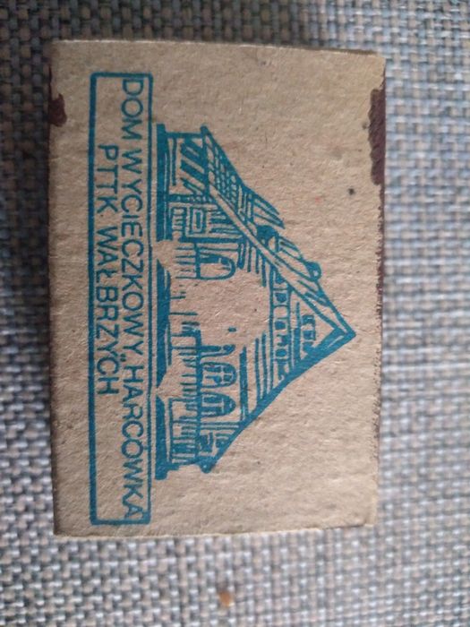 Stare nieużywane pudełko z zapałkami