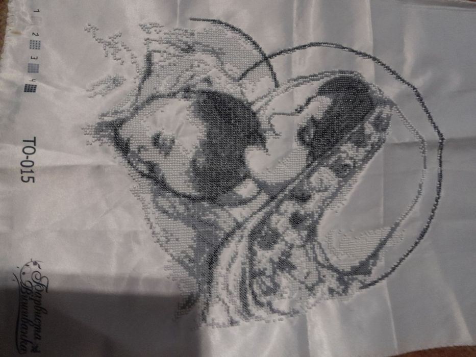 Ікони вишиті бісером