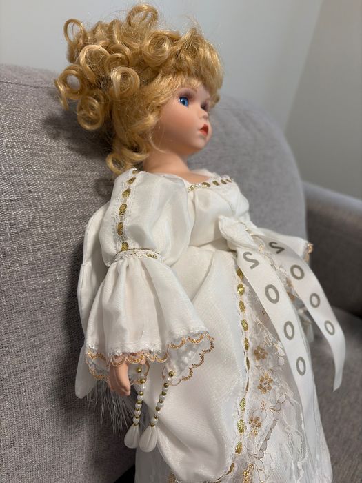 Lalka porcelanowa kolekcjonerska "Millennium 2000"