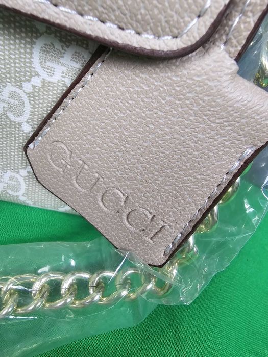 Torebka damska torba biznesowa nowość jasna kuferek