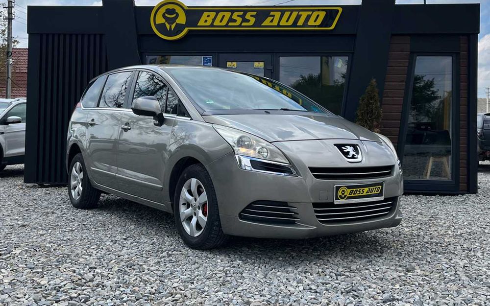 Peugeot 5008 2011