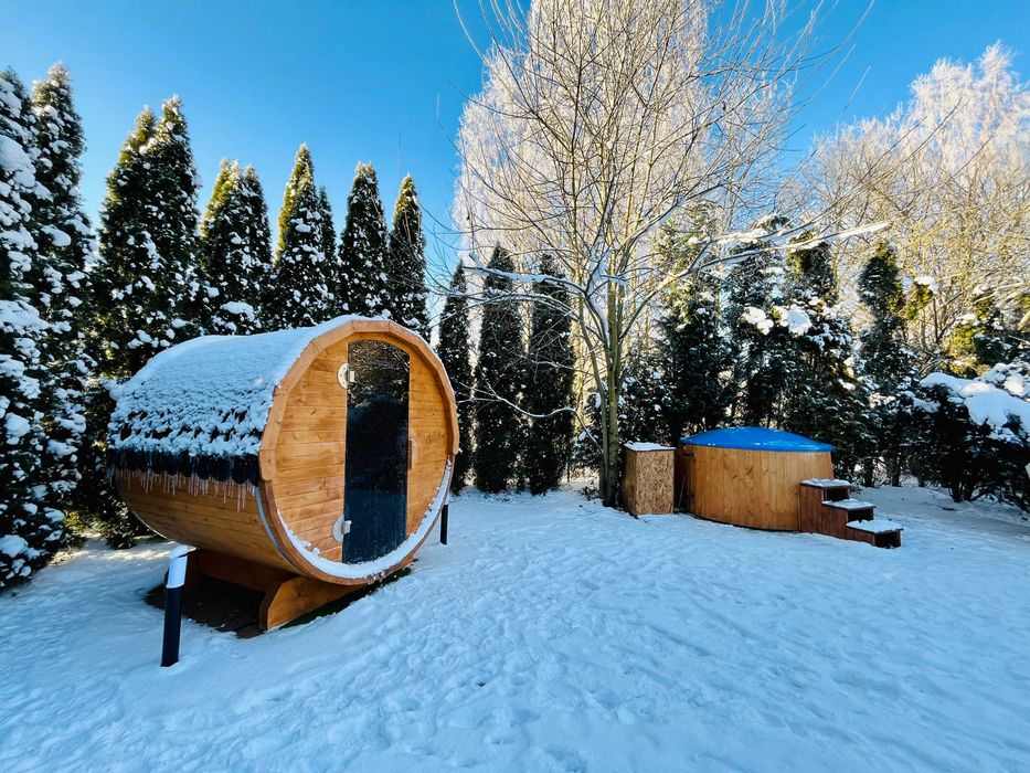 Cze Chill House - Dom na Kaszubach z sauną, jacuzzi i letnim basenem