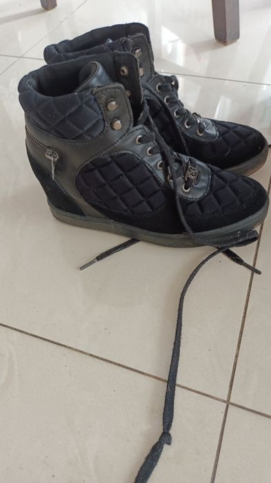 Półbuty Guess 38