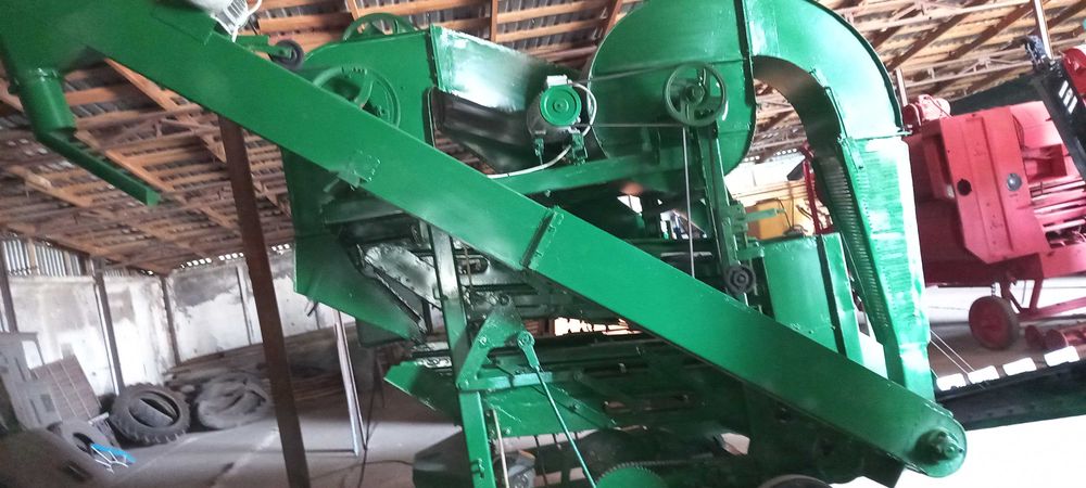 ОВС-25 очисник вороху самопересувний