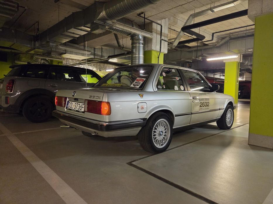 BMW 320i E30 6 cylindrów manual coupe zamiana