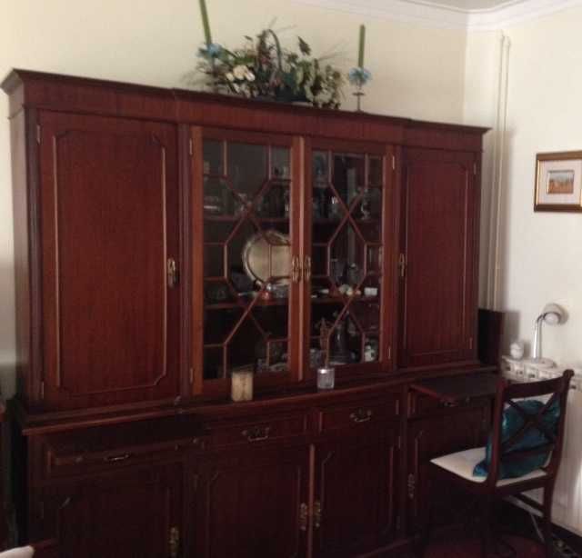 Móvel de sala em  mogno maciço