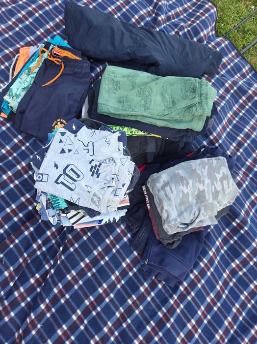 Zestaw ubrań dla chłopca 128-146