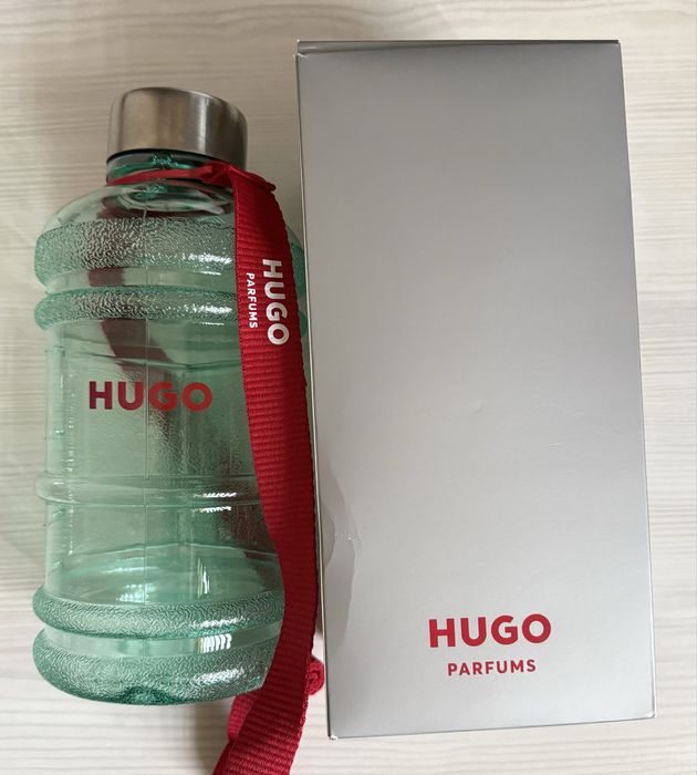 Butelka na wodę HUGO PARFUMS o pojemności 1100 ml