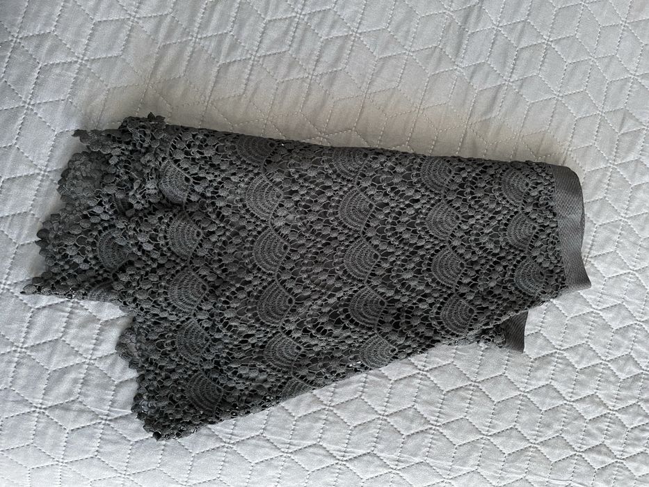 Czarna koronkowa spódnica Mango Suit EUR S