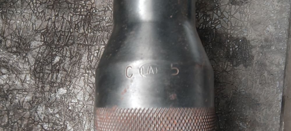 Młot wyburzeniowy, pneumatyczny