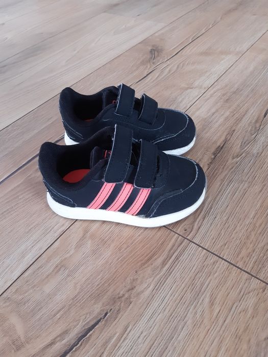 Adidasy dla dziewczynki