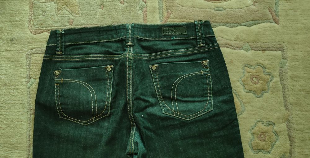 Spodnie jeansowe proste nogawki house of denim