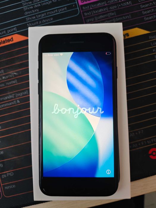 iPhone SE2022 uszkodzony