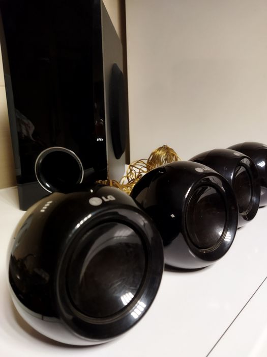 Colunas Home Cinema LG