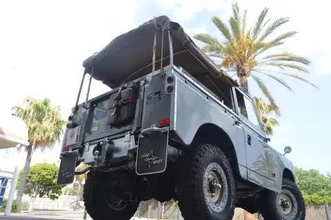 Land Rover Santana