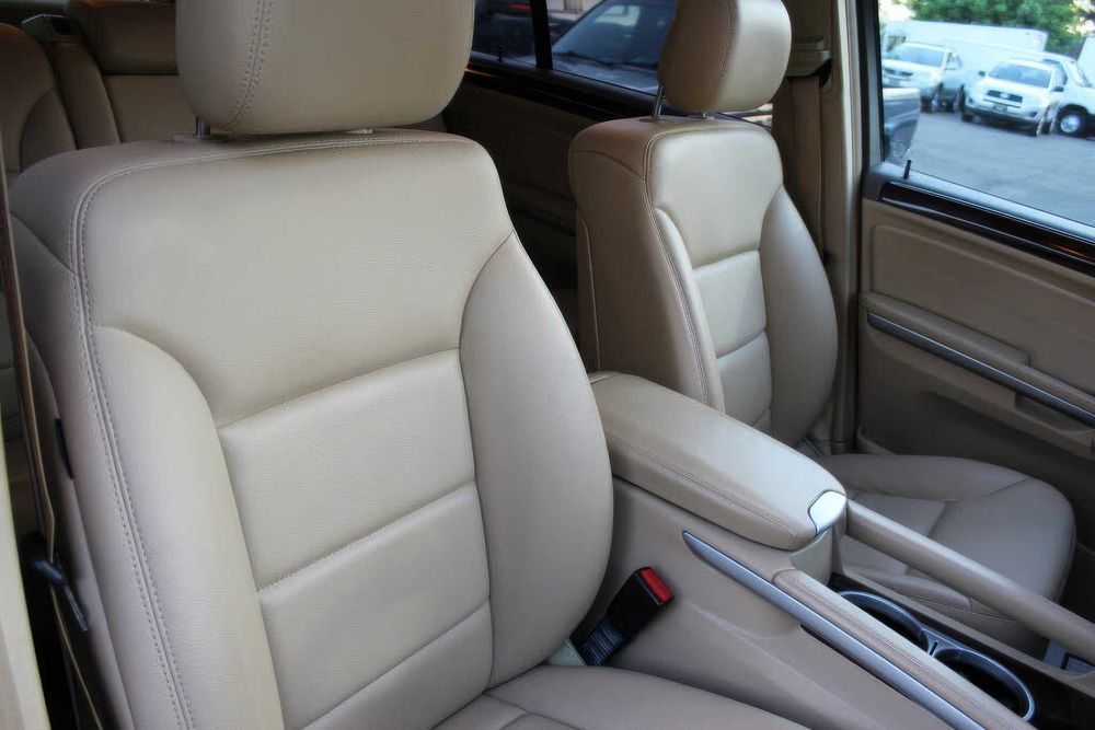 Mercedes-Benz M-Class Ml 350 4Matic      2011