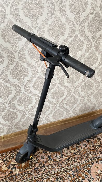 Продам електросамокат