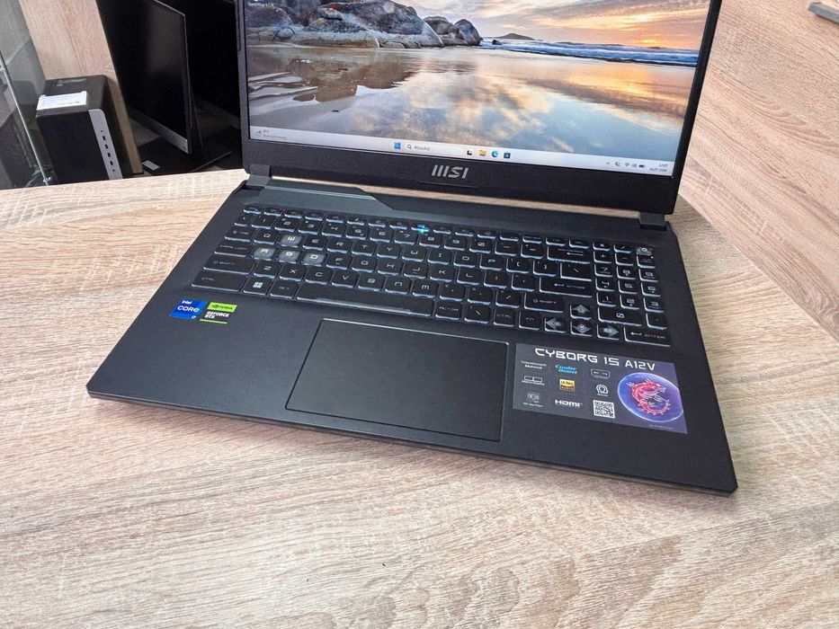 Laptop MSI Cyborg 15 A12V - i7-12650H, 16GB ram, dysk SSD, RTX 4050