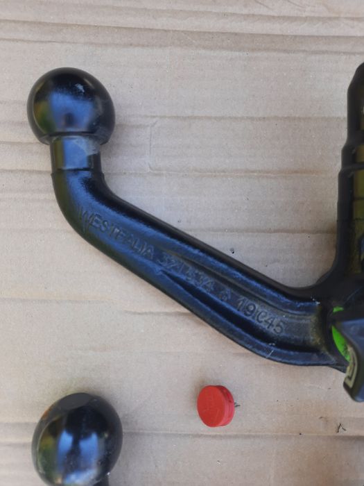 Фаркоп Volkswagen Passat B6 B7 Golf 6 Touran WESTFALIA Прицепне