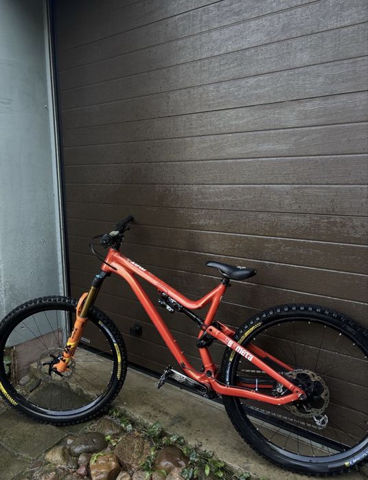 Rower Enduro Commencal Meta 29 | Fox 36 Kashima / Float X2 / Renthal Carbon