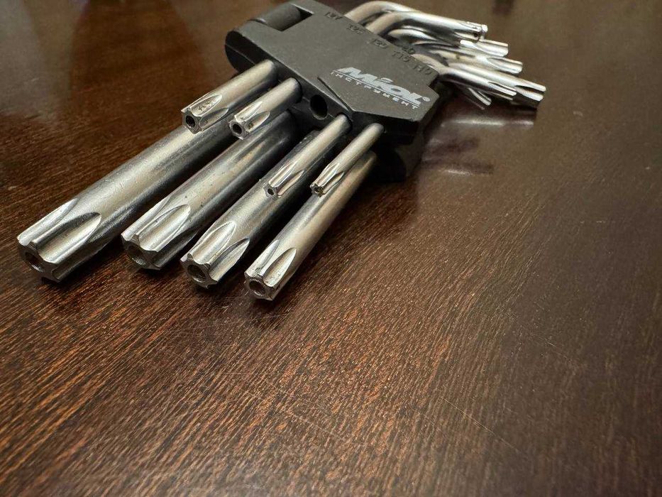 Ключи TORX (короткие с отверстием)