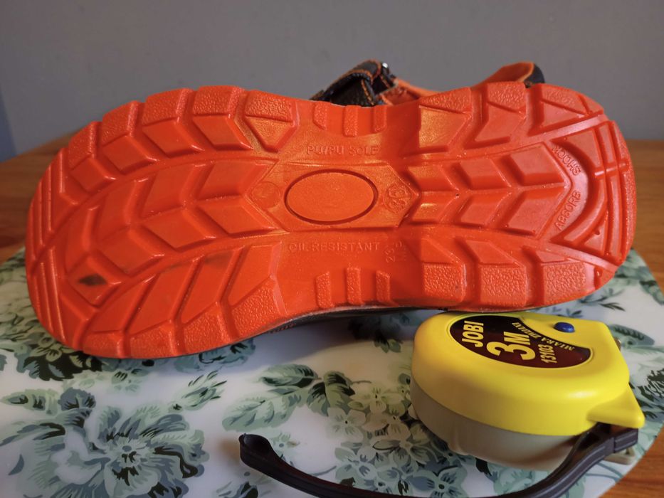 Buty robocze. Urgent. R-36. Jak nowy.