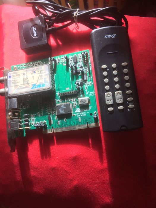 Placa PCI de tv analogica mas tb dá os canais,da marca ZOLTRIX