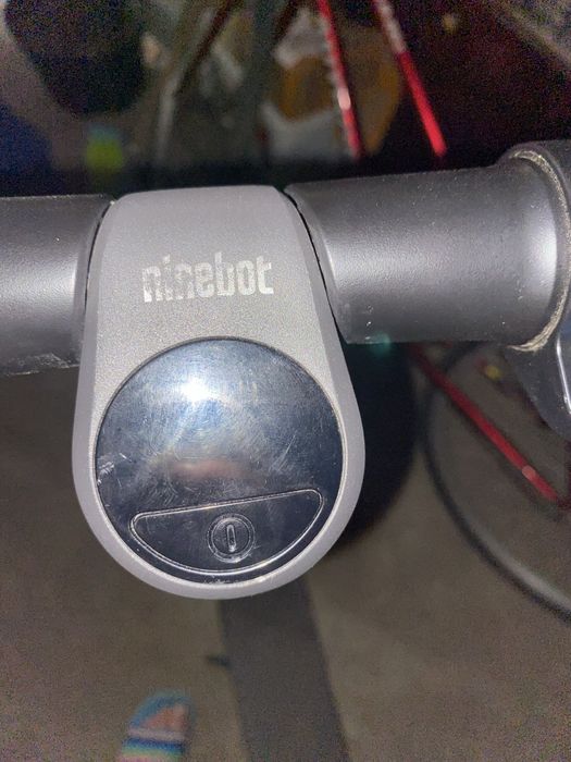 Електро самокат у гарному стані