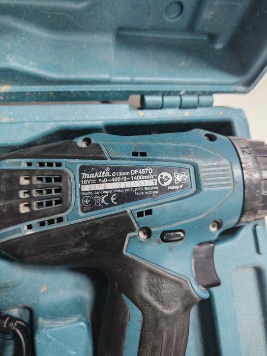Шуруповерт Makita DF457