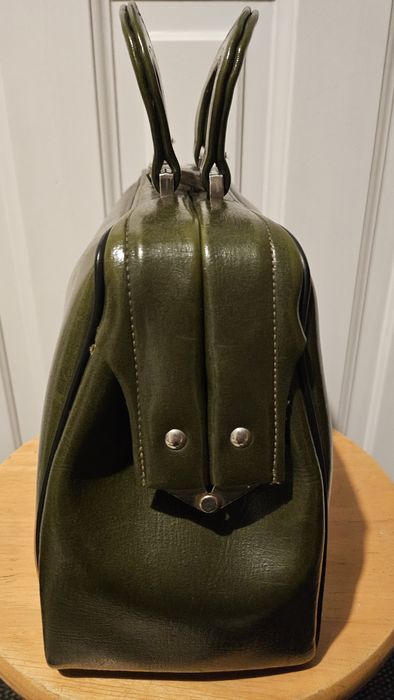 Torebka damska kuferek