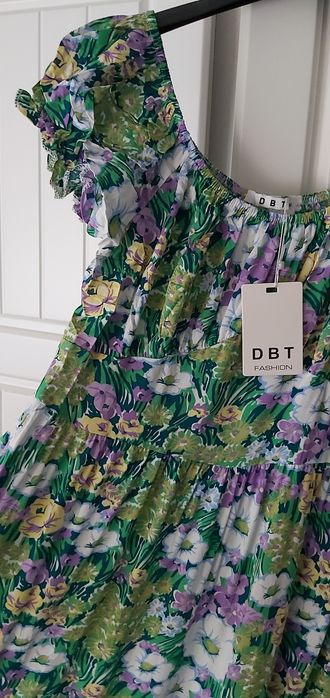 Vestido curto de verão