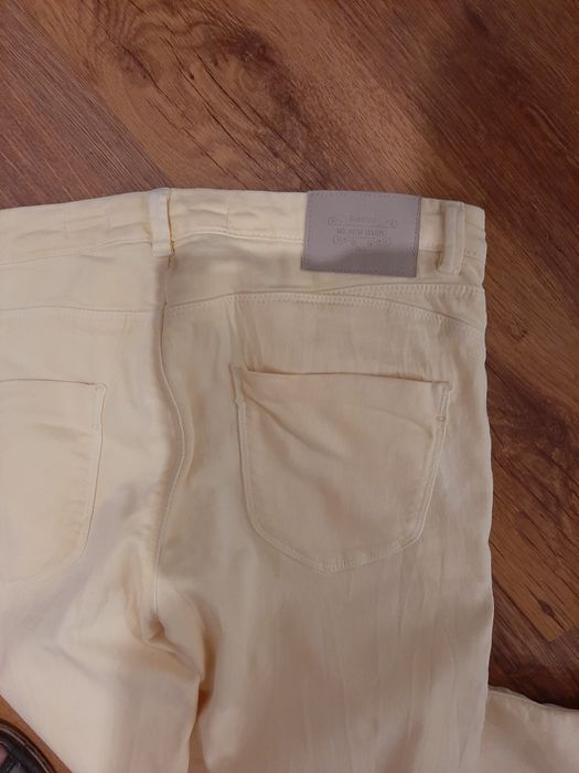 Spodnie kolor cytryna